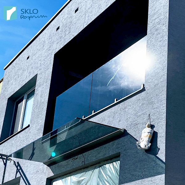 Skleněné zábradlí